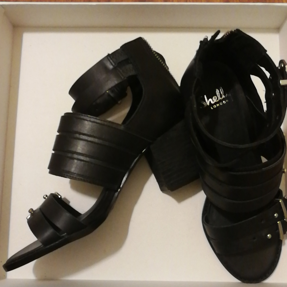 Shellys London Strappy sandal